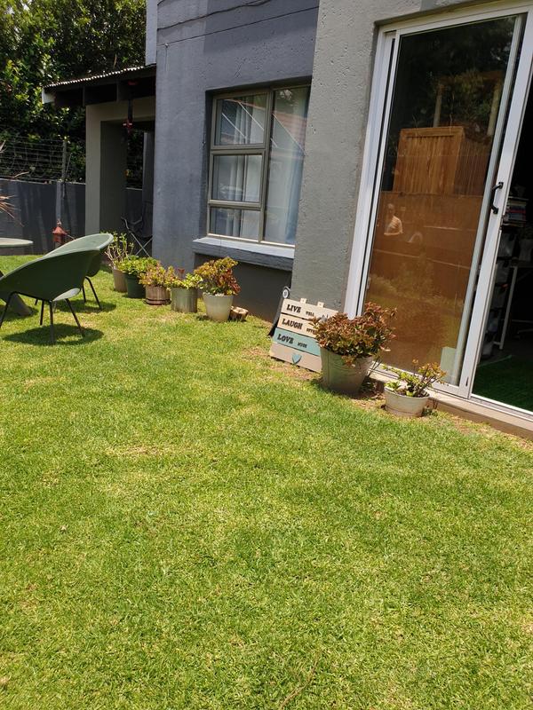 3 Bedroom Property for Sale in Greenstone Hill Gauteng