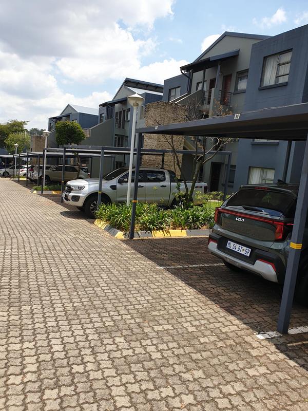 3 Bedroom Property for Sale in Greenstone Hill Gauteng