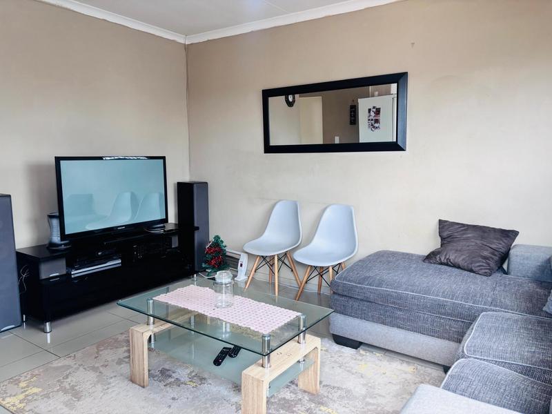 2 Bedroom Property for Sale in Fleurhof Gauteng