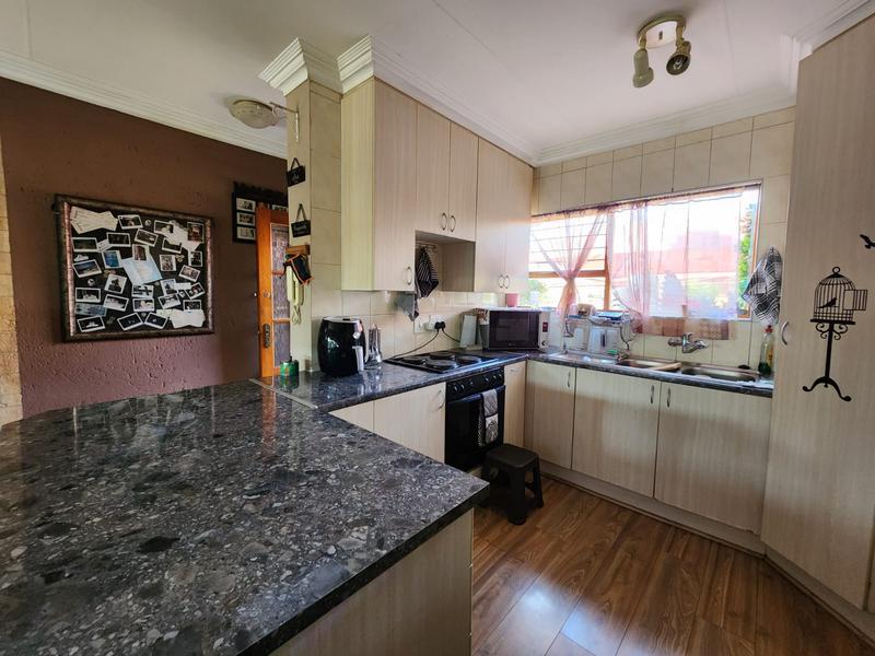 To Let 2 Bedroom Property for Rent in Brentwood Park Gauteng