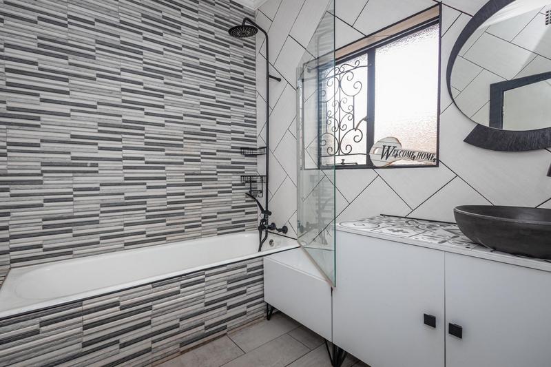 4 Bedroom Property for Sale in Cinderella Gauteng