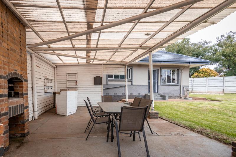 4 Bedroom Property for Sale in Cinderella Gauteng