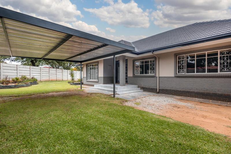 4 Bedroom Property for Sale in Cinderella Gauteng