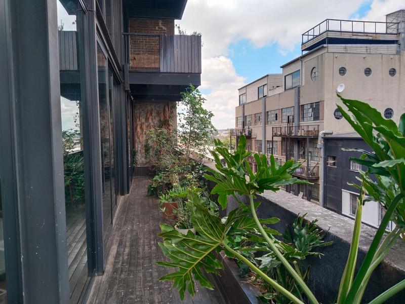 2 Bedroom Property for Sale in Maboneng Gauteng