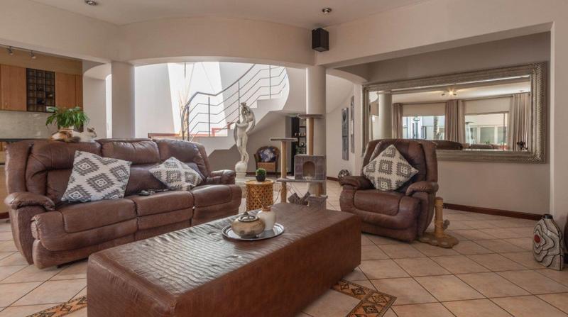 To Let 4 Bedroom Property for Rent in Brentwood Gauteng