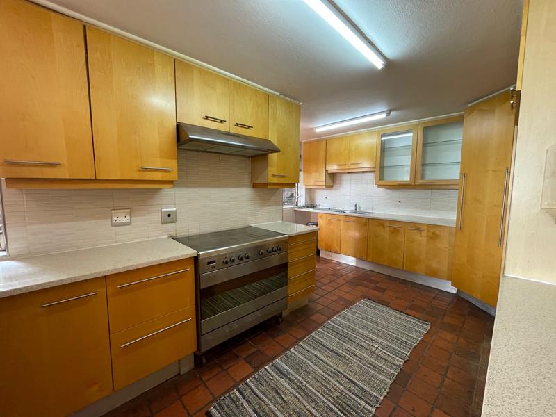 To Let 4 Bedroom Property for Rent in Groenkloof Gauteng