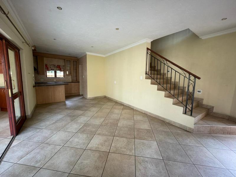 To Let 3 Bedroom Property for Rent in Lynnwood Glen Gauteng