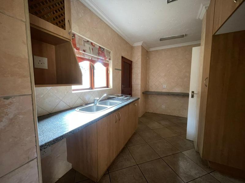 To Let 3 Bedroom Property for Rent in Lynnwood Glen Gauteng