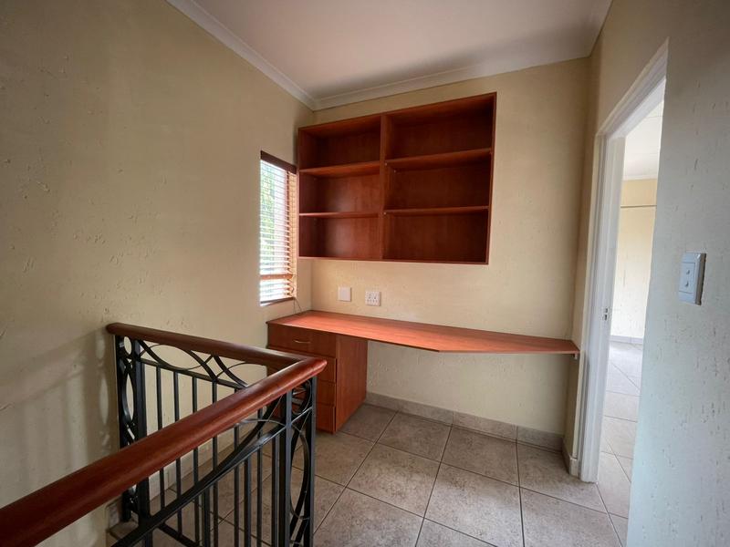 To Let 3 Bedroom Property for Rent in Lynnwood Glen Gauteng