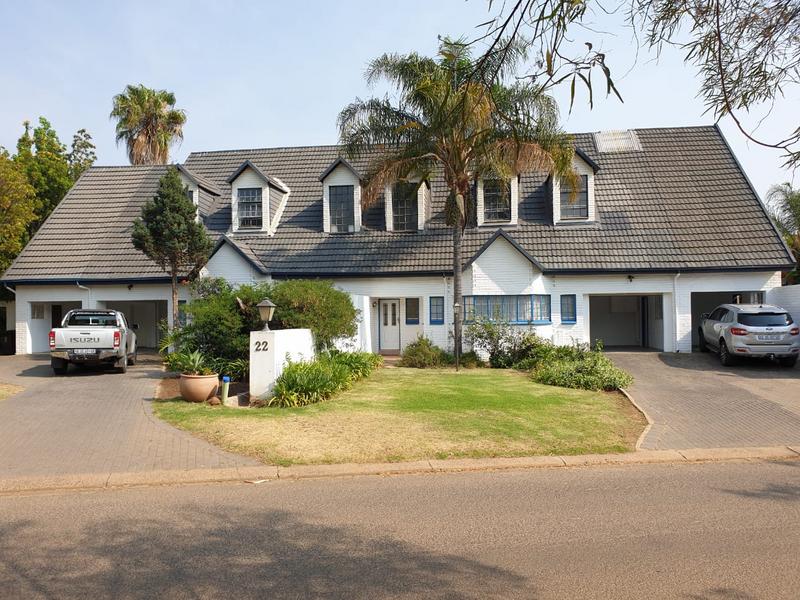 To Let 2 Bedroom Property for Rent in Silver Lakes Gauteng