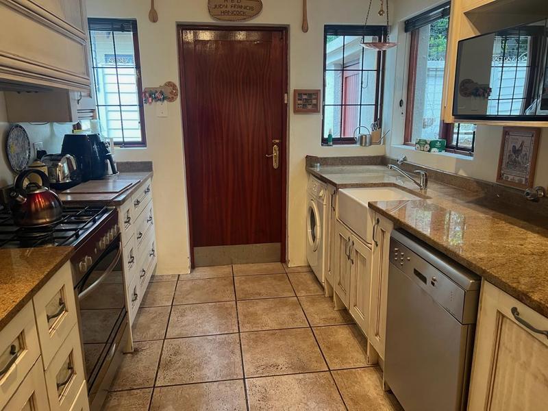 To Let 3 Bedroom Property for Rent in Waterkloof A H Gauteng