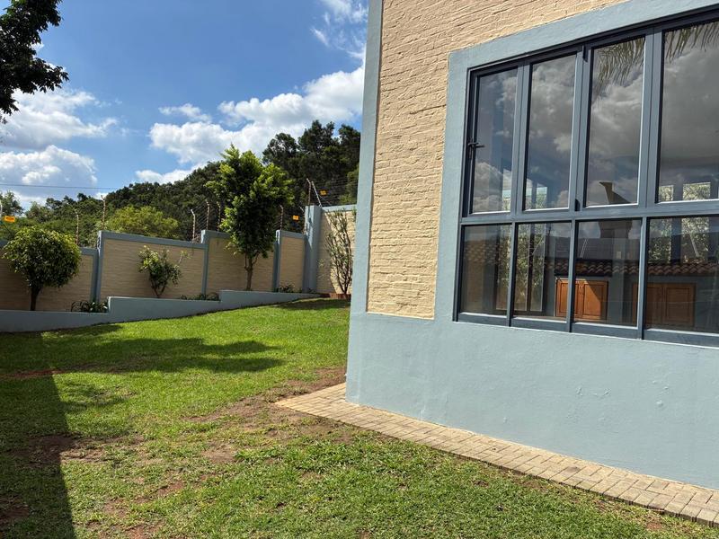 To Let 4 Bedroom Property for Rent in Waterkloof Ridge Gauteng