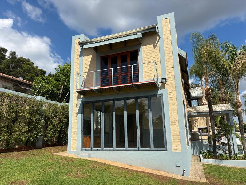 To Let 4 Bedroom Property for Rent in Waterkloof Ridge Gauteng