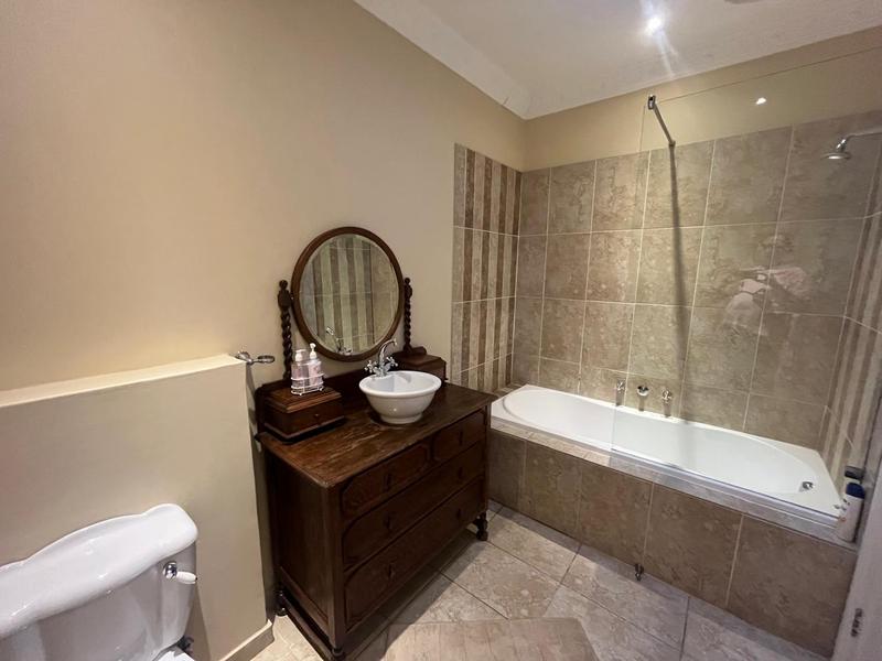 To Let 5 Bedroom Property for Rent in Waterkloof Ridge Gauteng