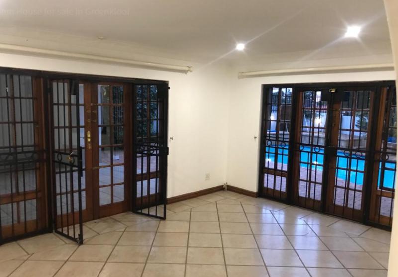 3 Bedroom Property for Sale in Groenkloof Gauteng