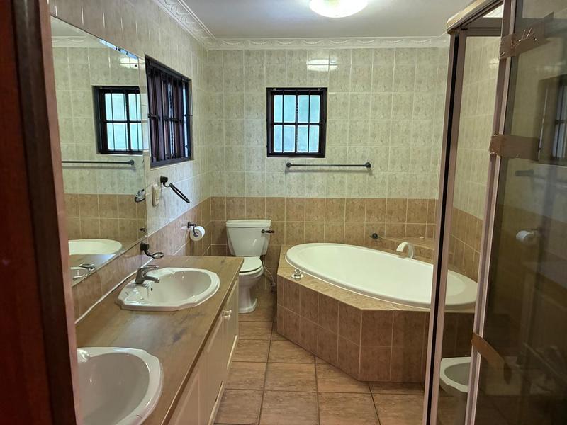 3 Bedroom Property for Sale in Groenkloof Gauteng