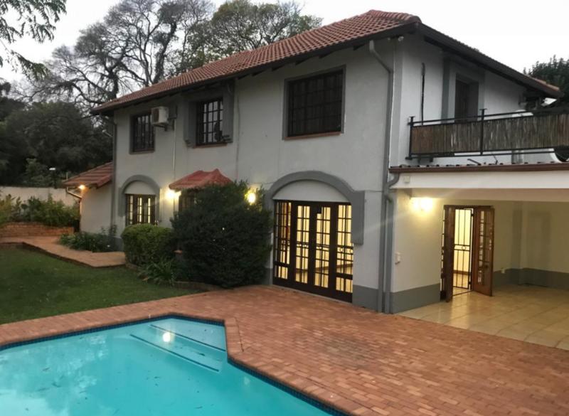 3 Bedroom Property for Sale in Groenkloof Gauteng