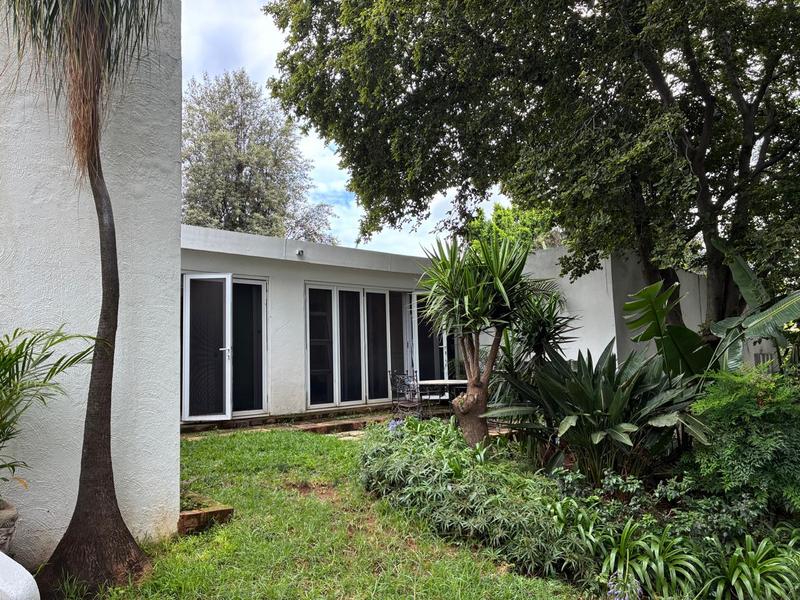 5 Bedroom Property for Sale in Waterkloof A H Gauteng