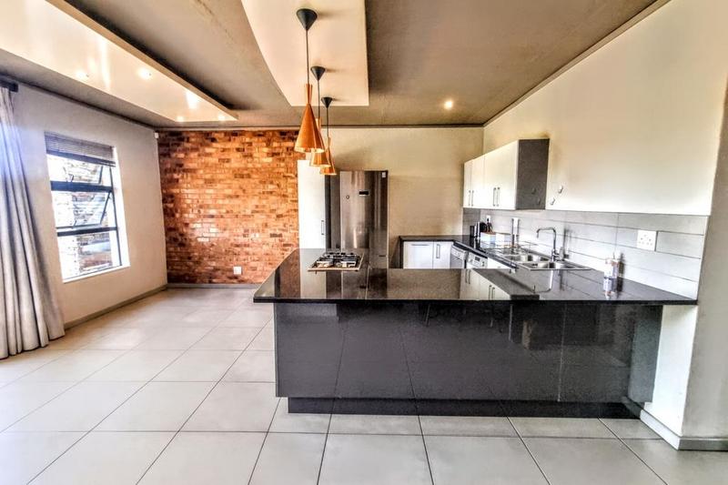 2 Bedroom Property for Sale in Waterkloof A H Gauteng