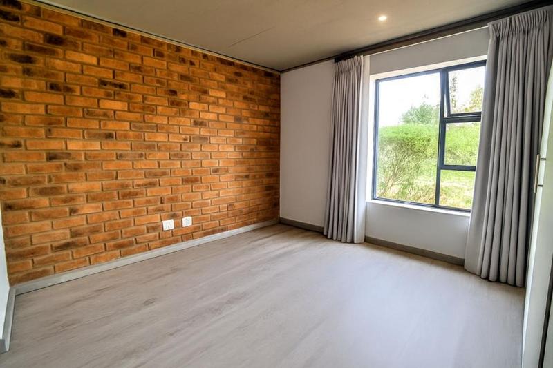 2 Bedroom Property for Sale in Waterkloof A H Gauteng