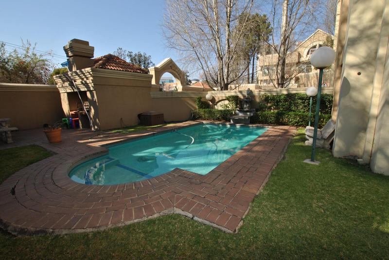 To Let 2 Bedroom Property for Rent in Morningside Gauteng