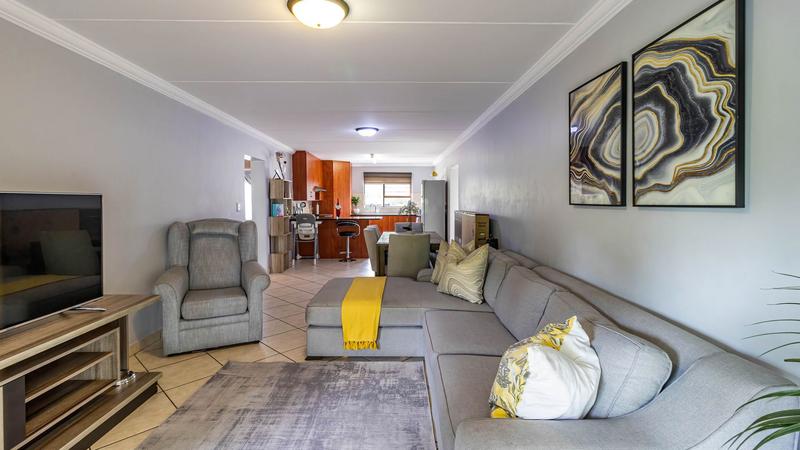 To Let 2 Bedroom Property for Rent in Paulshof Gauteng