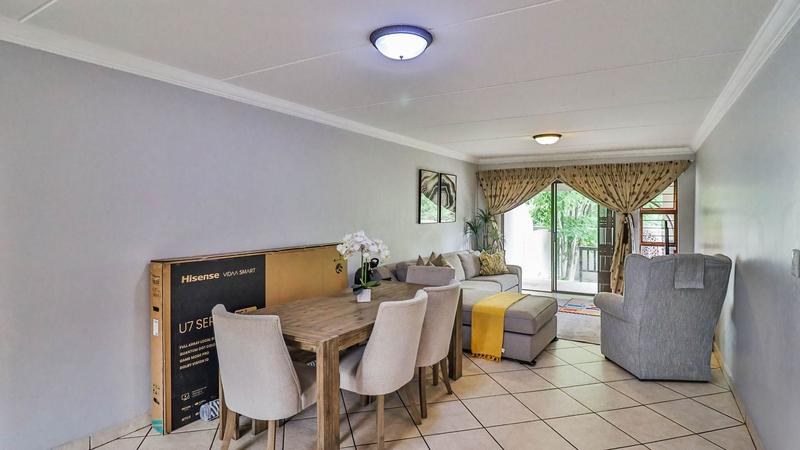 To Let 2 Bedroom Property for Rent in Paulshof Gauteng