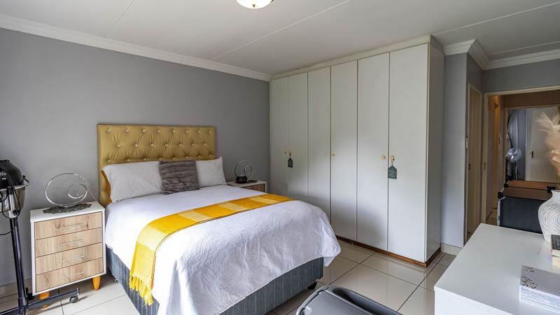 To Let 2 Bedroom Property for Rent in Paulshof Gauteng