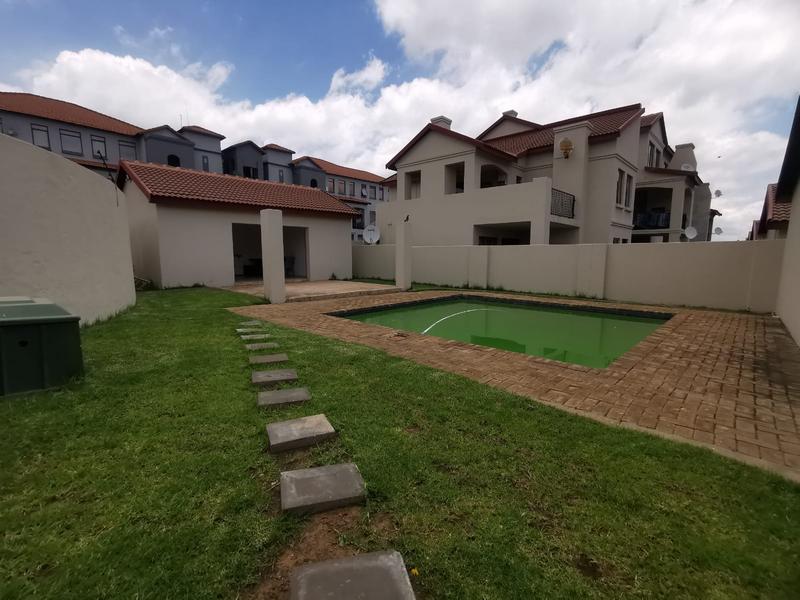 2 Bedroom Property for Sale in Carlswald Gauteng