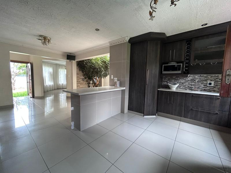 3 Bedroom Property for Sale in Noordwyk Gauteng