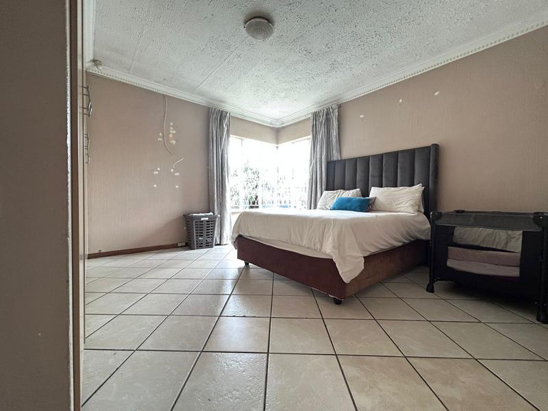 3 Bedroom Property for Sale in Noordwyk Gauteng
