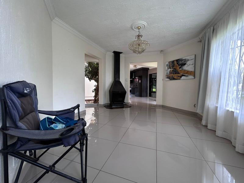 3 Bedroom Property for Sale in Noordwyk Gauteng