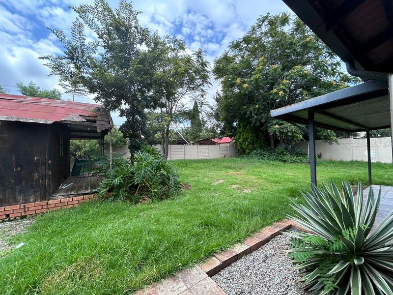 3 Bedroom Property for Sale in Noordwyk Gauteng