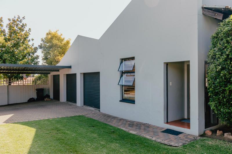 3 Bedroom Property for Sale in Vorna Valley Gauteng