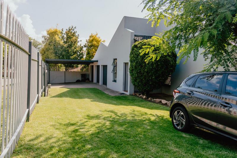 3 Bedroom Property for Sale in Vorna Valley Gauteng