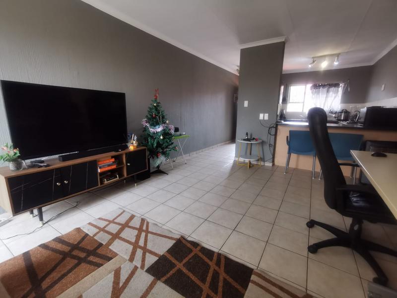2 Bedroom Property for Sale in Vorna Valley Gauteng