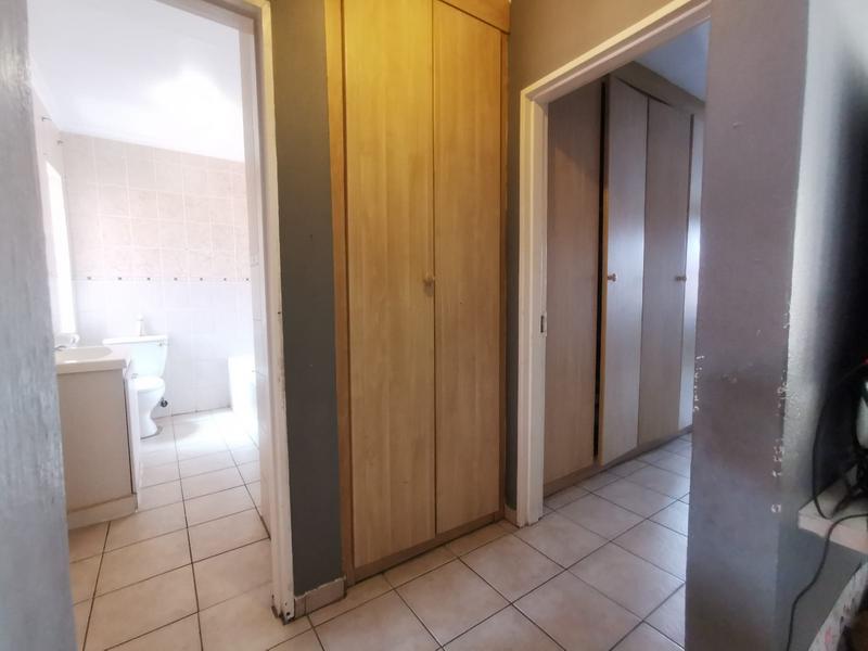 2 Bedroom Property for Sale in Vorna Valley Gauteng