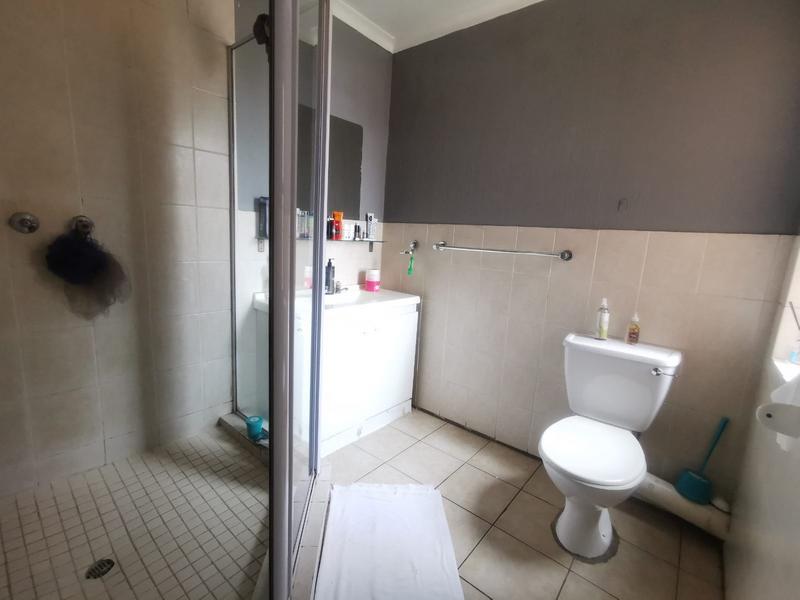 2 Bedroom Property for Sale in Vorna Valley Gauteng