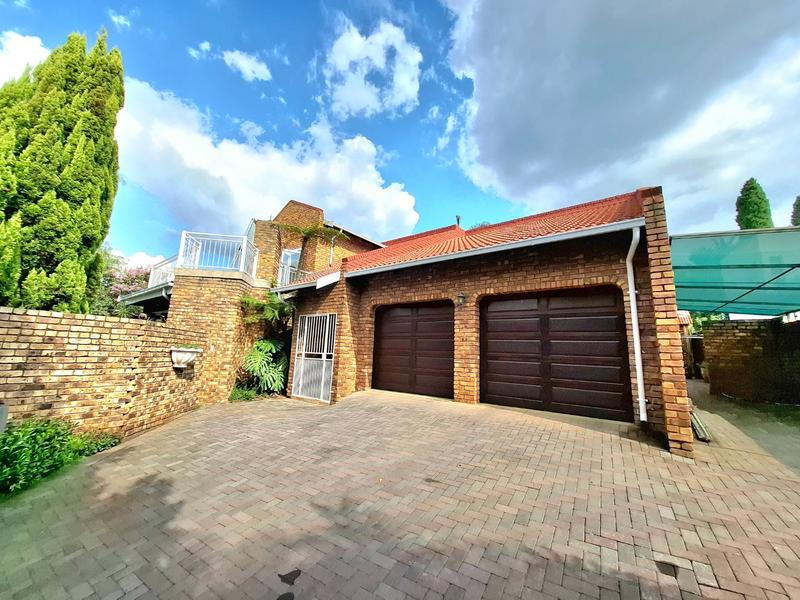 4 Bedroom Property for Sale in Moreleta Park Gauteng