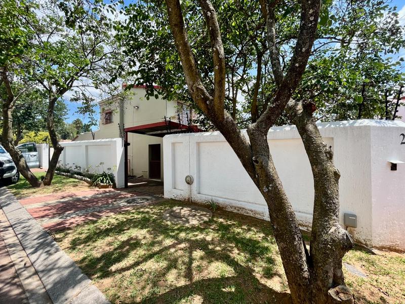 To Let 5 Bedroom Property for Rent in Woodmead Gauteng