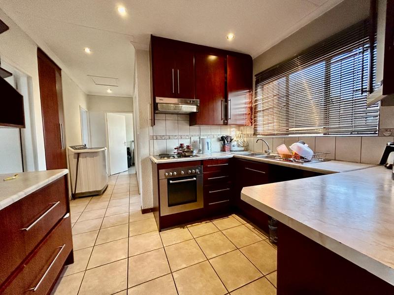 3 Bedroom Property for Sale in Edleen Gauteng