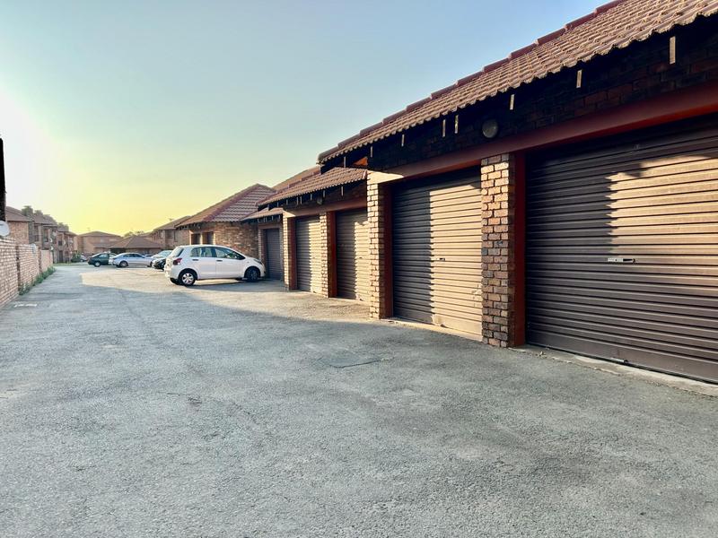 3 Bedroom Property for Sale in Edleen Gauteng