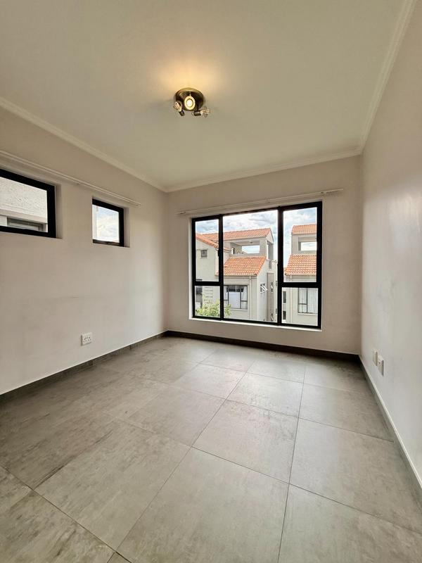 2 Bedroom Property for Sale in Bryanston Gauteng