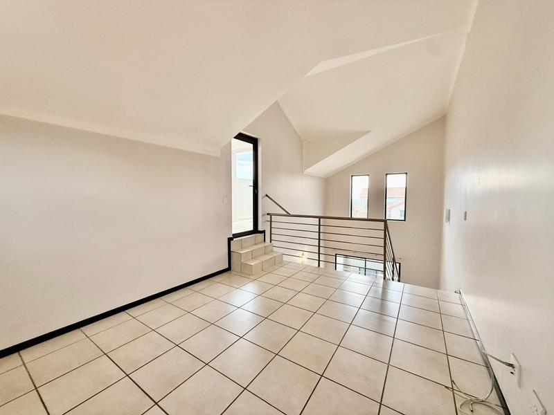 2 Bedroom Property for Sale in Bryanston Gauteng