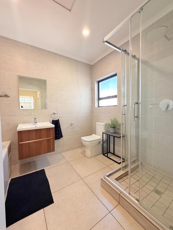 3 Bedroom Property for Sale in Sunninghill Gauteng