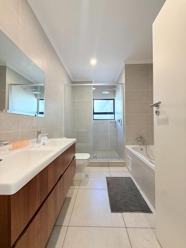 3 Bedroom Property for Sale in Sunninghill Gauteng