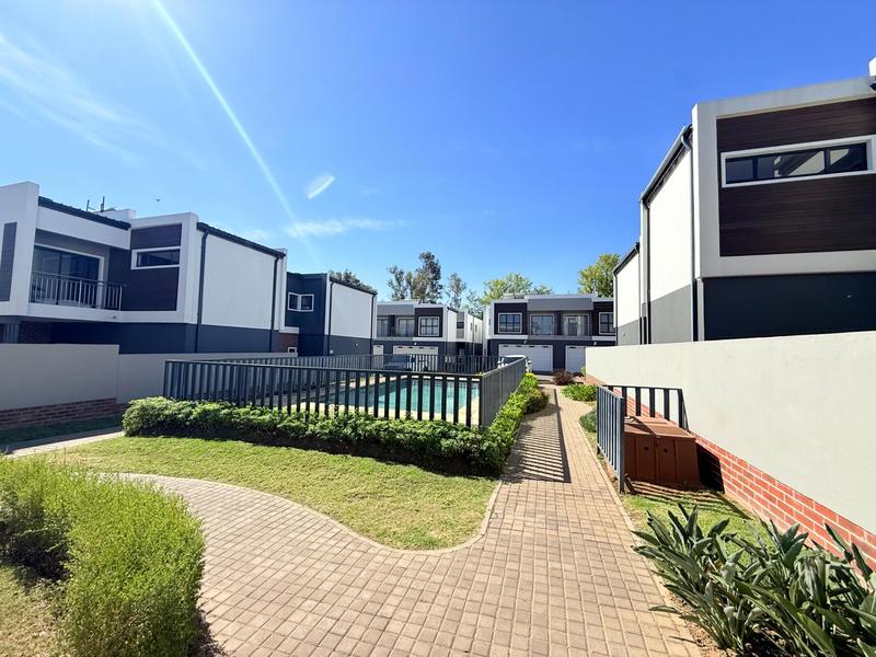 3 Bedroom Property for Sale in Sunninghill Gauteng