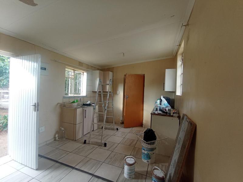 To Let 1 Bedroom Property for Rent in Discovery Gauteng