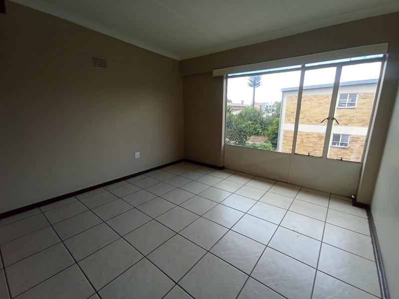 To Let 2 Bedroom Property for Rent in Florida Lake Gauteng