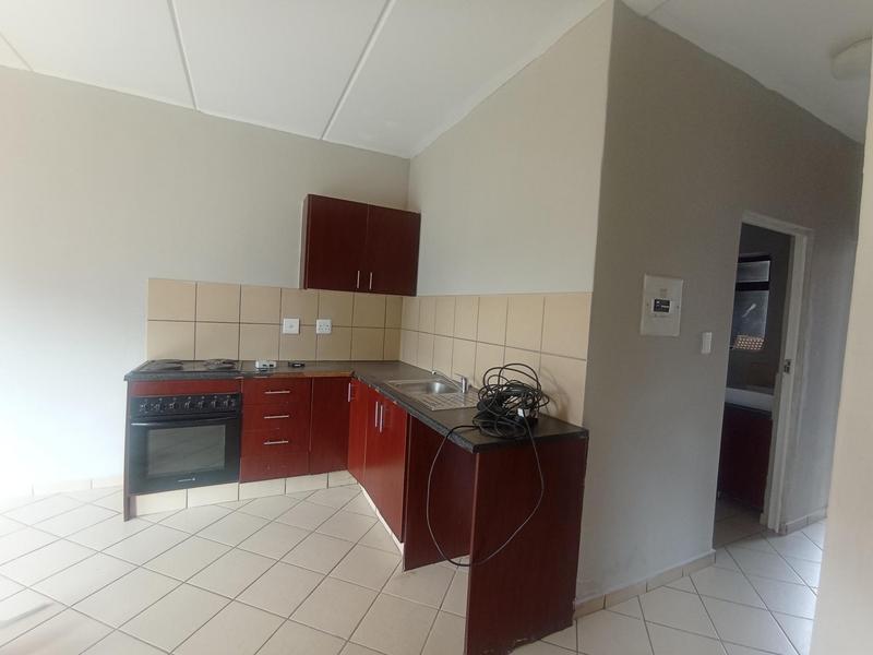 To Let 2 Bedroom Property for Rent in Groblerpark Gauteng